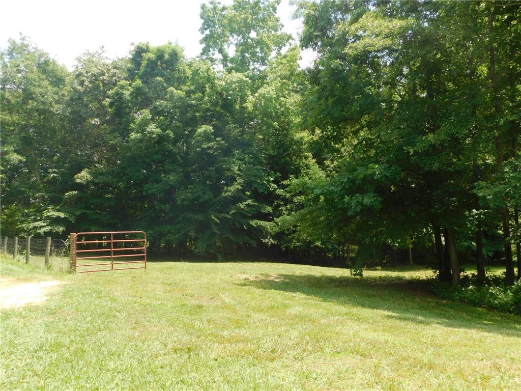 19 Pierces Pond Road