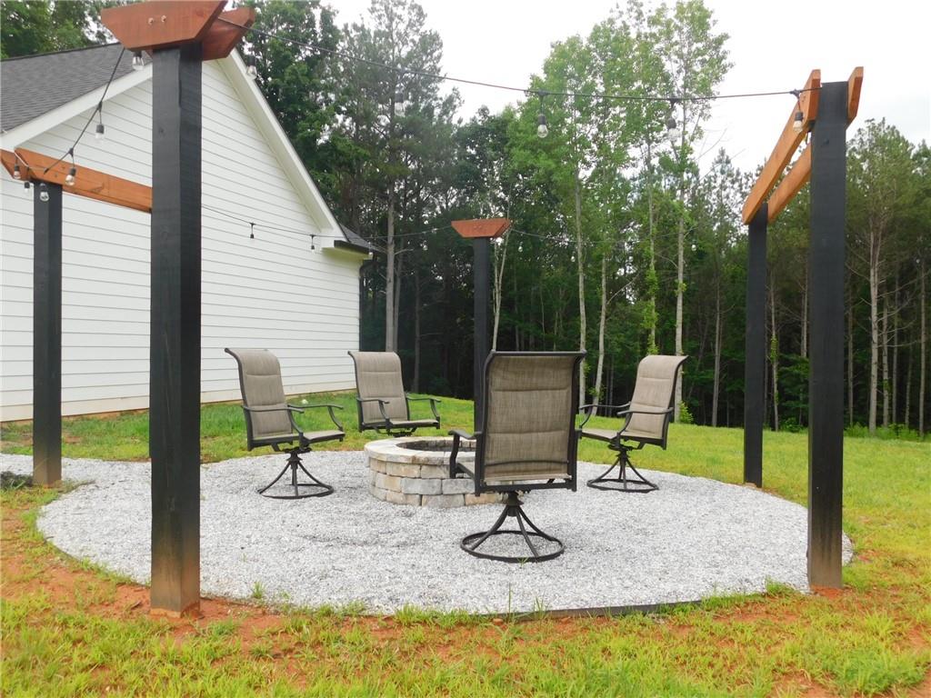 1401 Larmon Forks Road