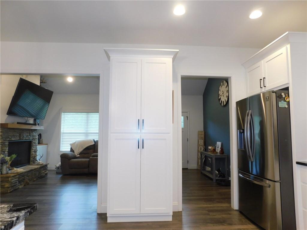 1401 Larmon Forks Road