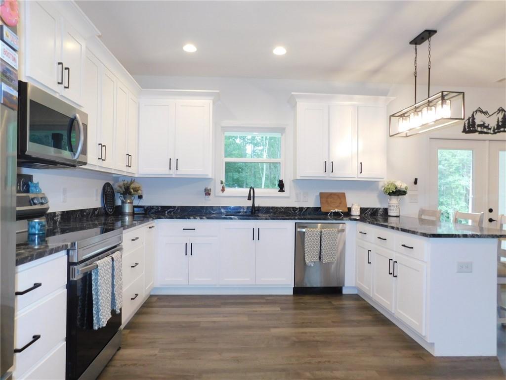 1401 Larmon Forks Road