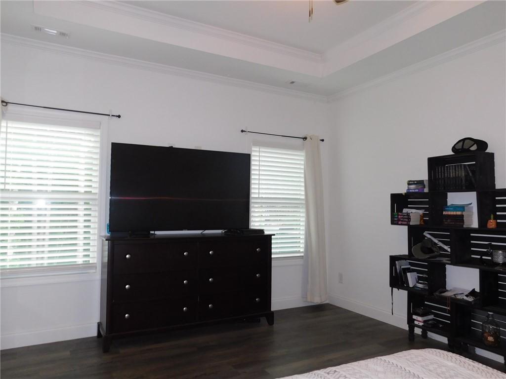 1401 Larmon Forks Road