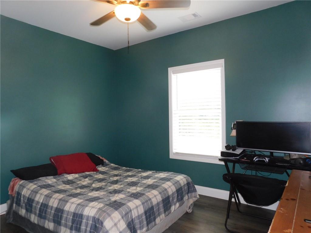 1401 Larmon Forks Road