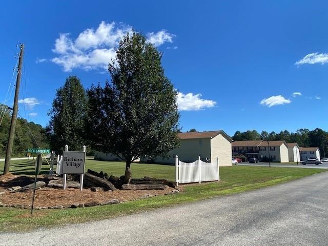 37 B Rock Garden Place