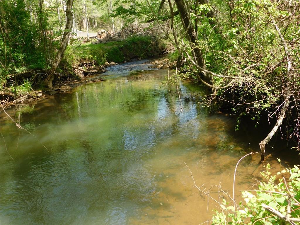 Lot 11 Tobacco Pouch Lane