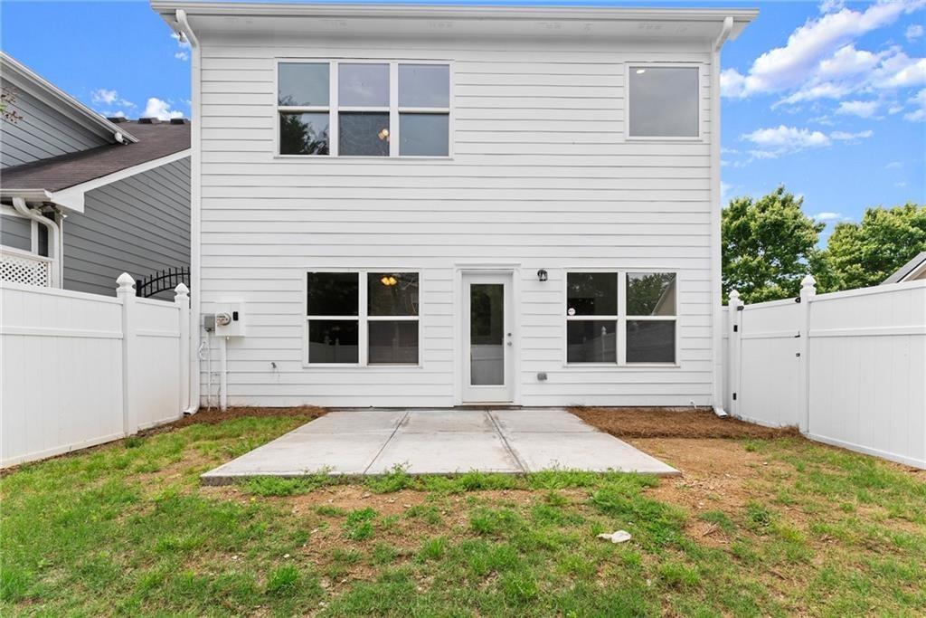 124 Oakmont Drive