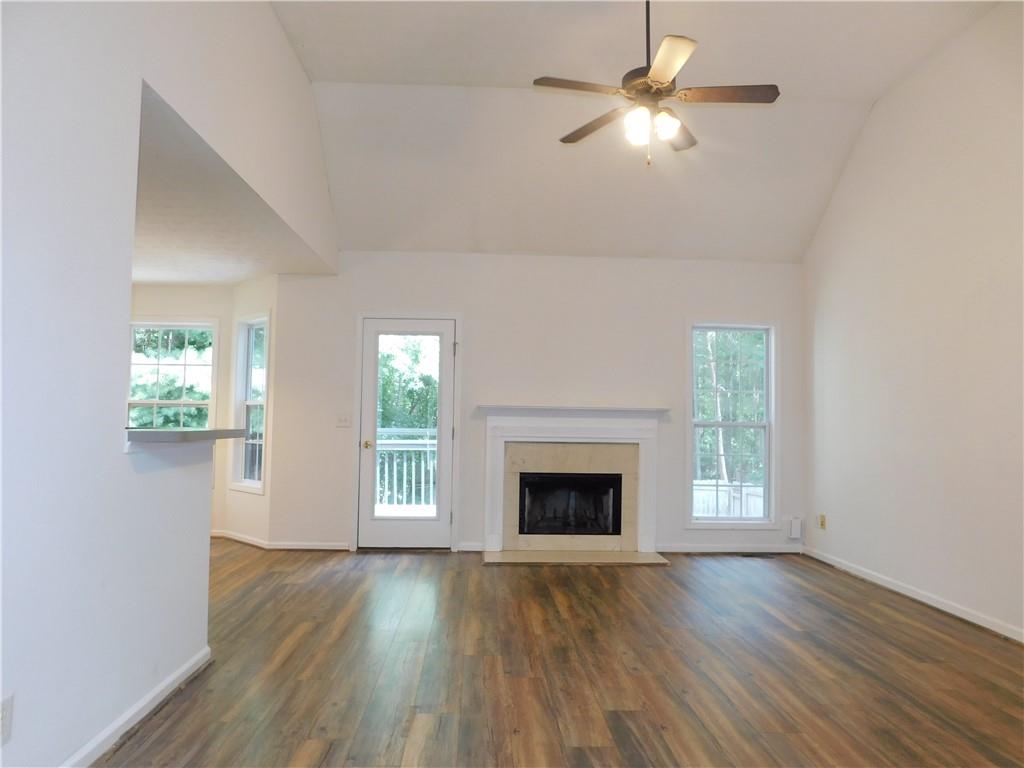 576 Greenwood Park Way