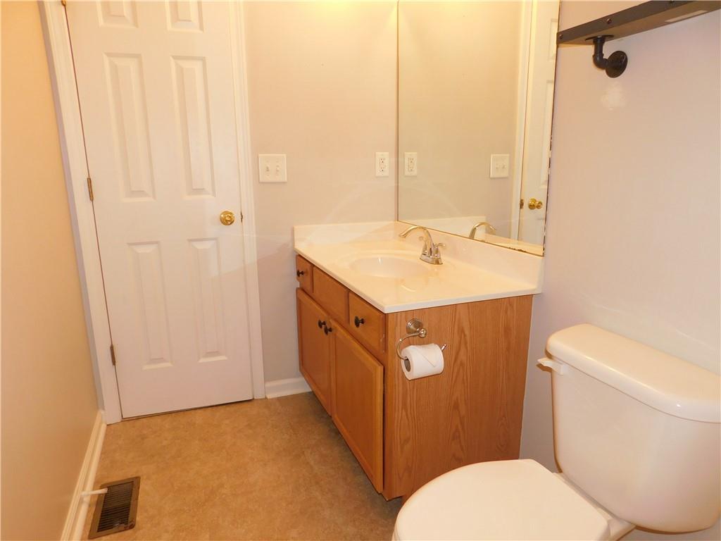 576 Greenwood Park Way