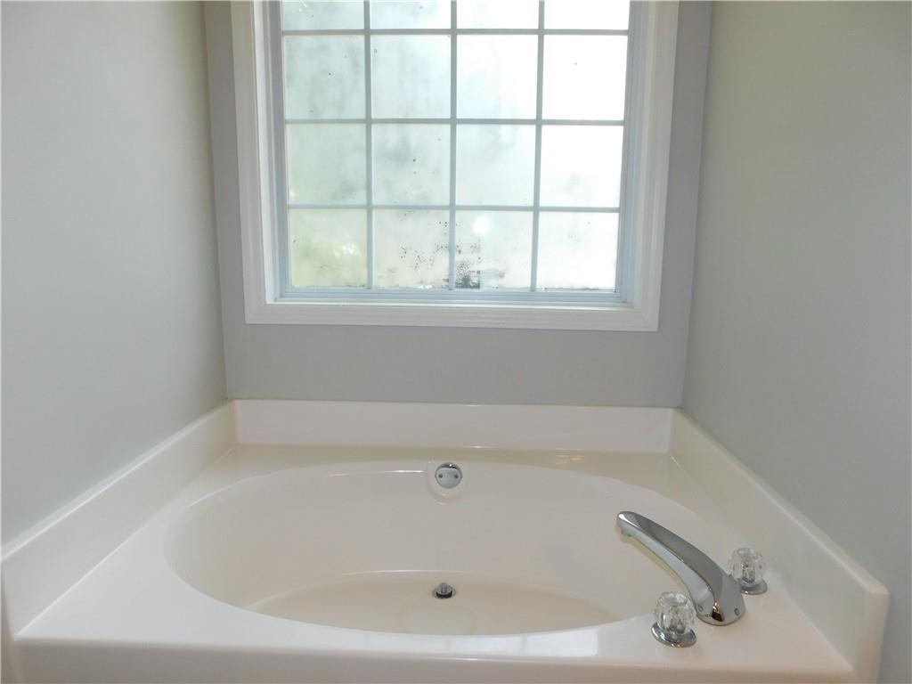 576 Greenwood Park Way