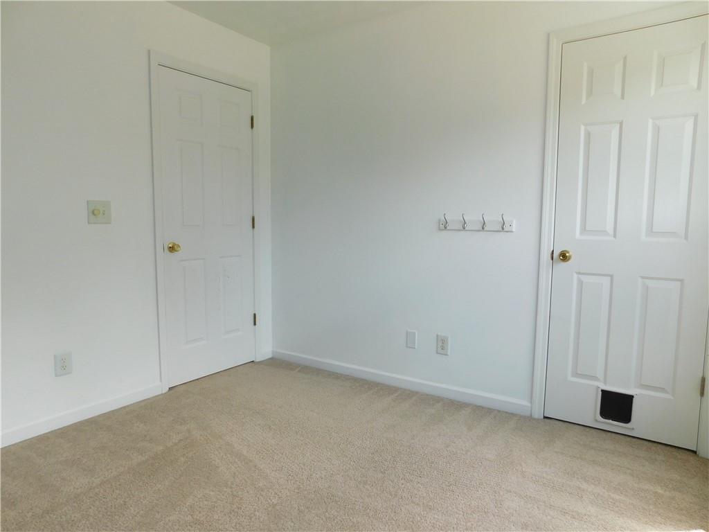 576 Greenwood Park Way