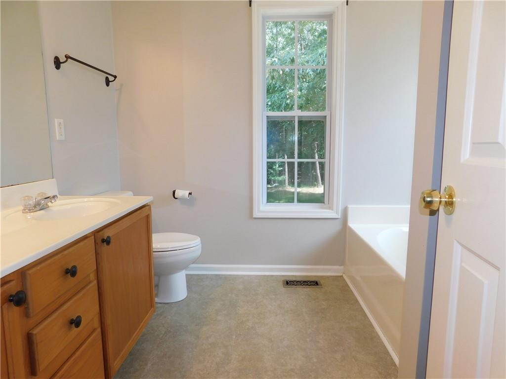 576 Greenwood Park Way