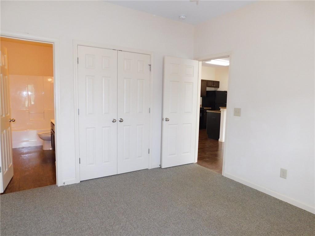 40 B Lora Lane