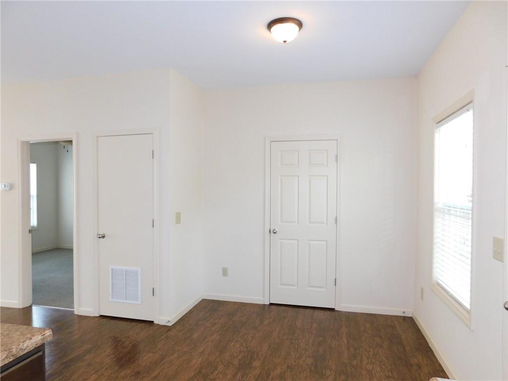 40 B Lora Lane