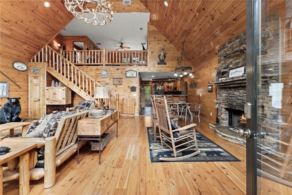 499 Pine Trail