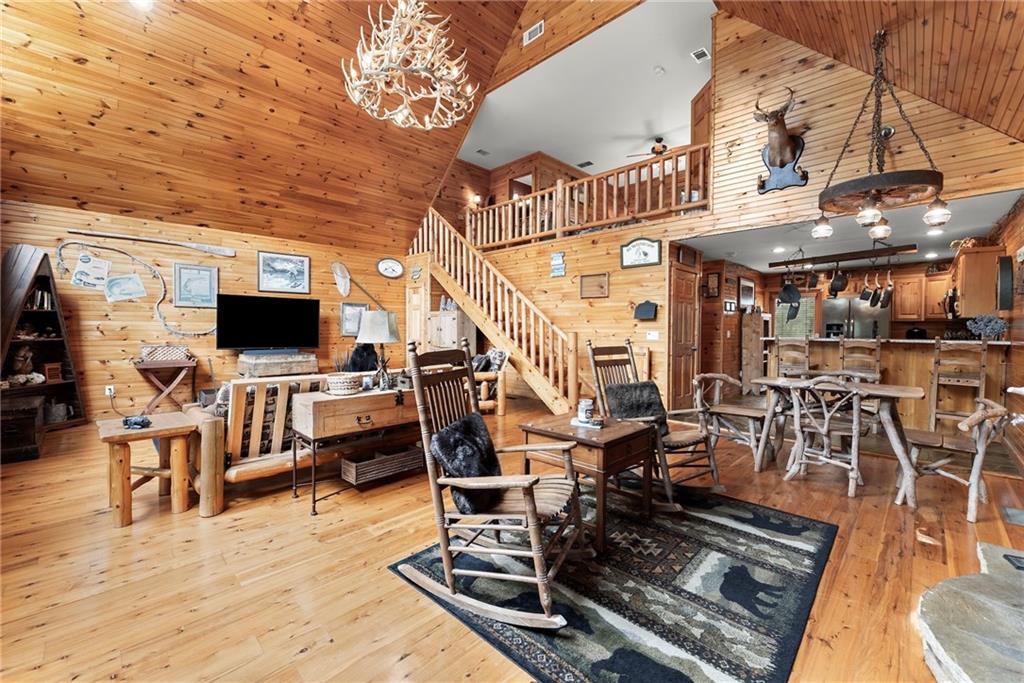 499 Pine Trail