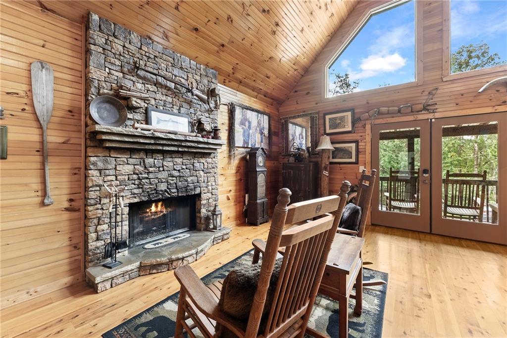 499 Pine Trail