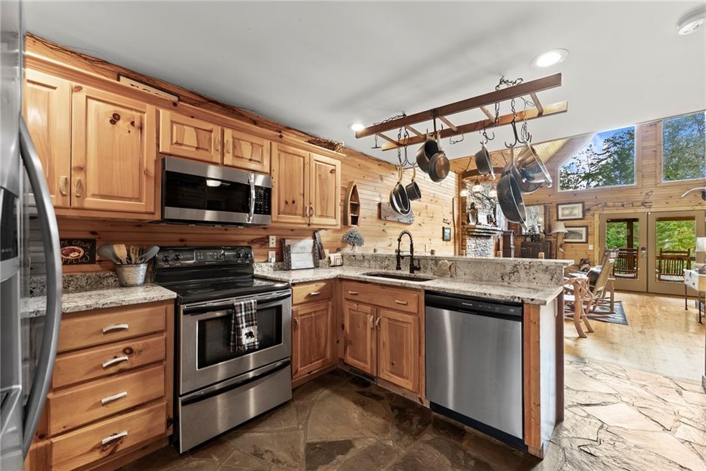 499 Pine Trail