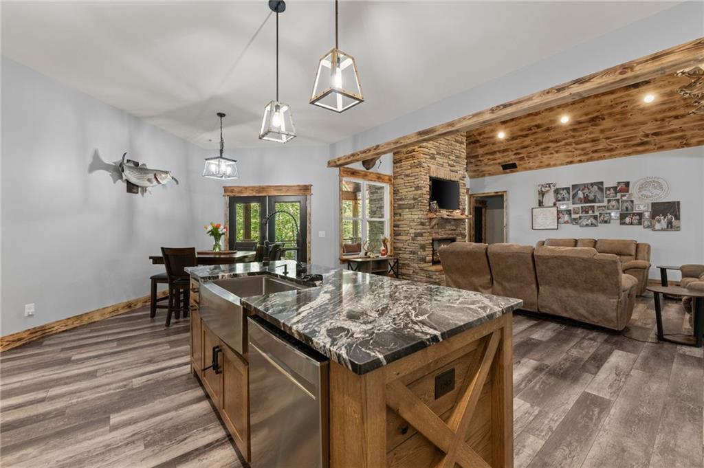 650 Old Steele Hollow