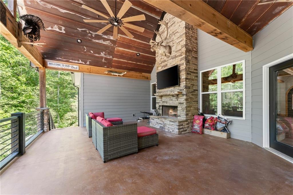 650 Old Steele Hollow