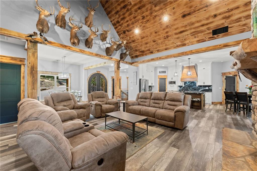 650 Old Steele Hollow