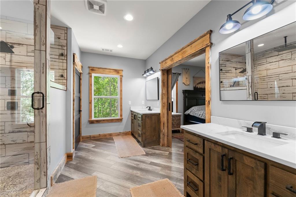 650 Old Steele Hollow