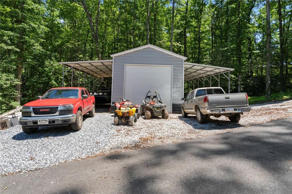 650 Old Steele Hollow