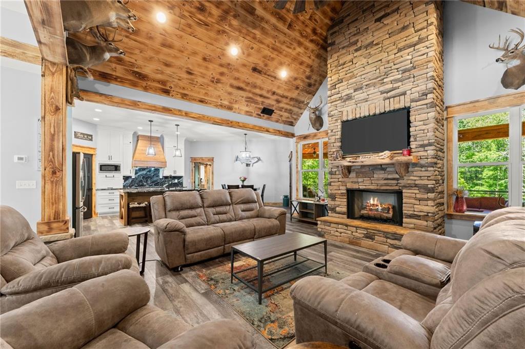 650 Old Steele Hollow