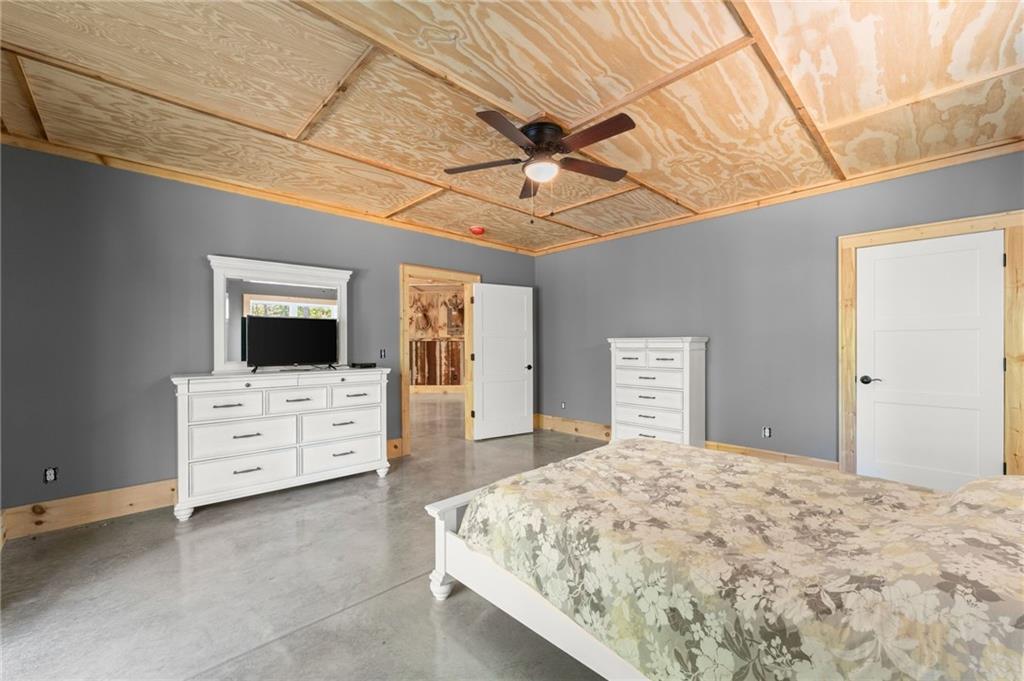 650 Old Steele Hollow
