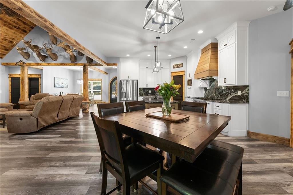 650 Old Steele Hollow