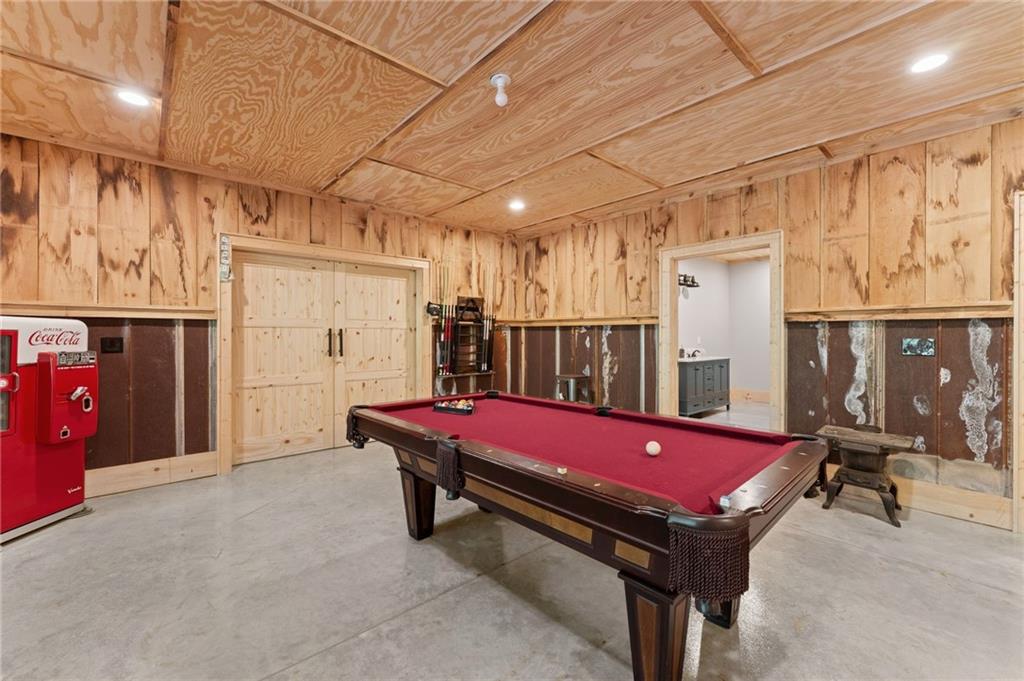 650 Old Steele Hollow