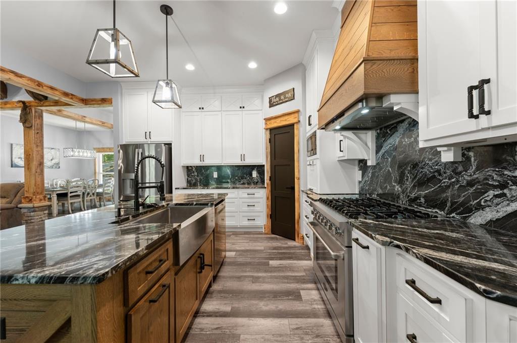 650 Old Steele Hollow