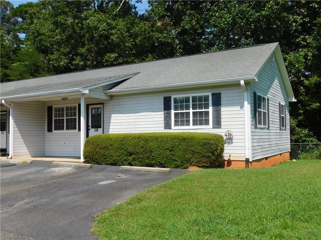 137 Riverside Circle Unit 19