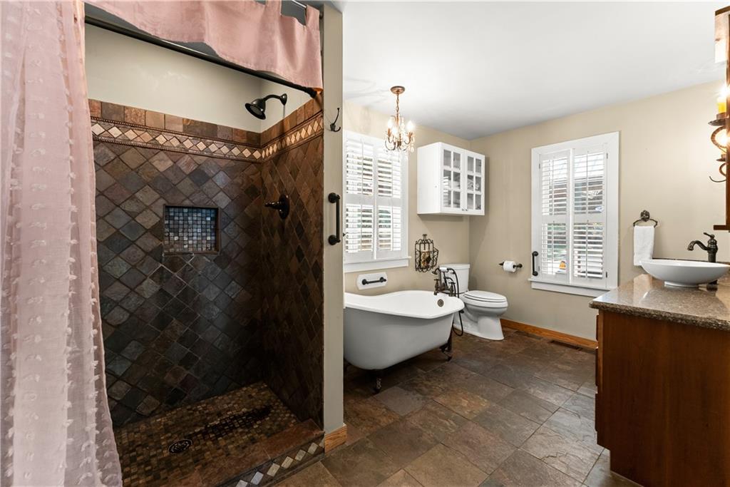 110 Yonah View