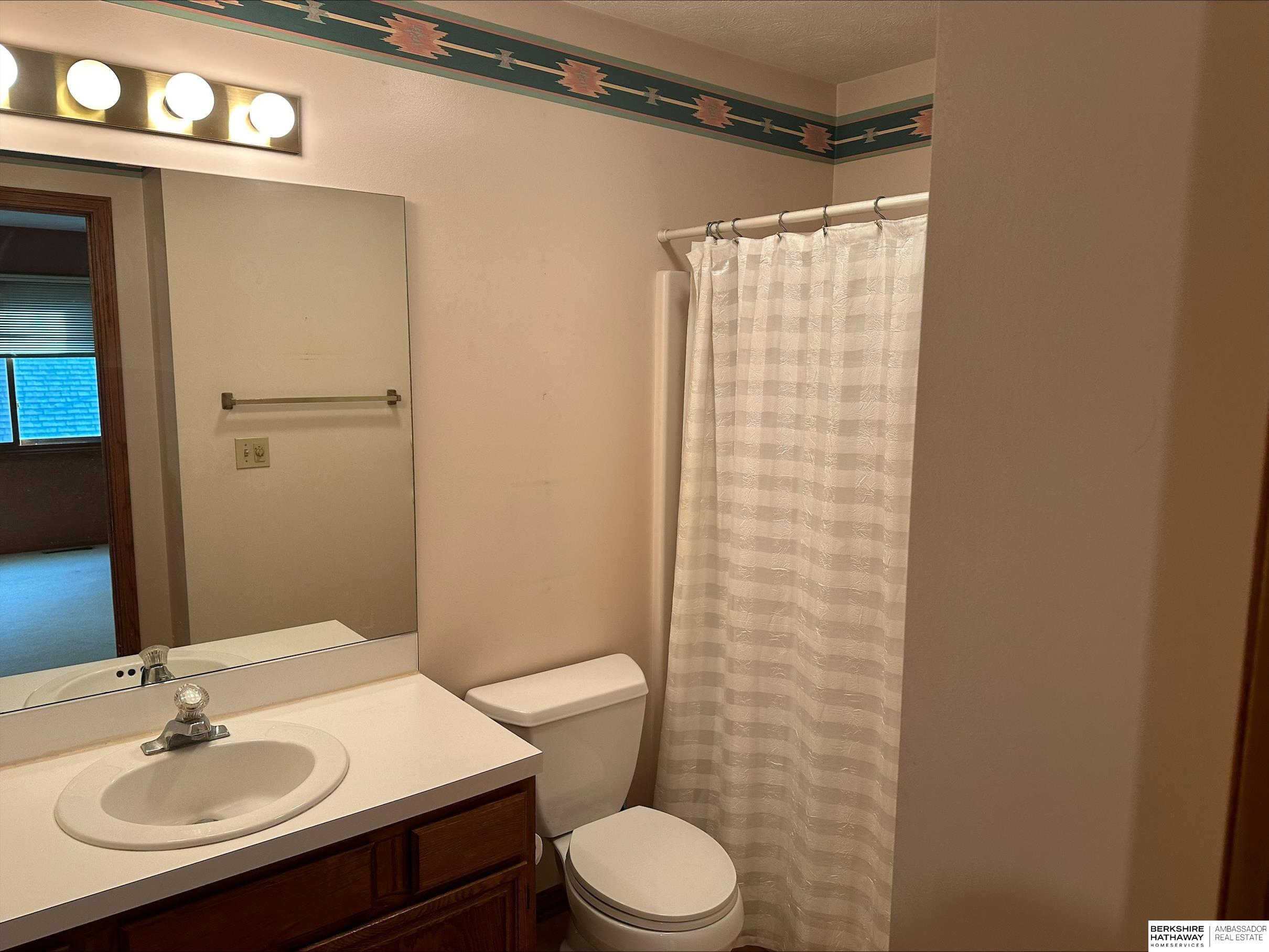 6833 Summerset Court