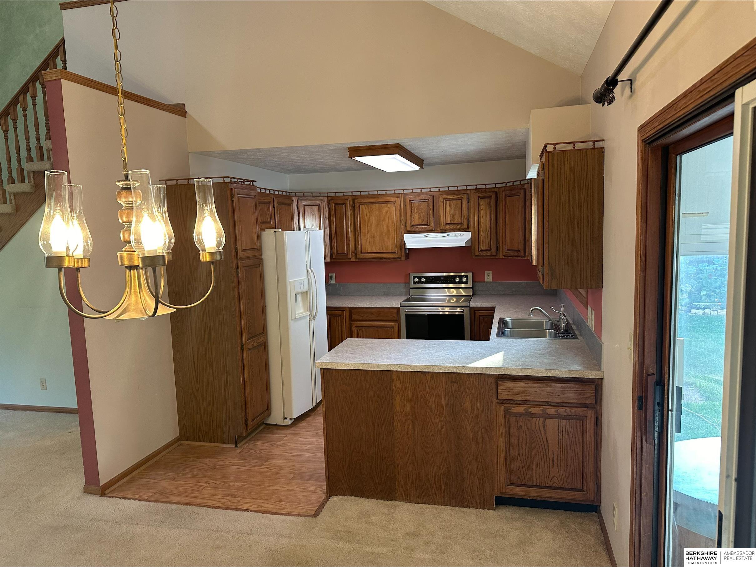 6833 Summerset Court