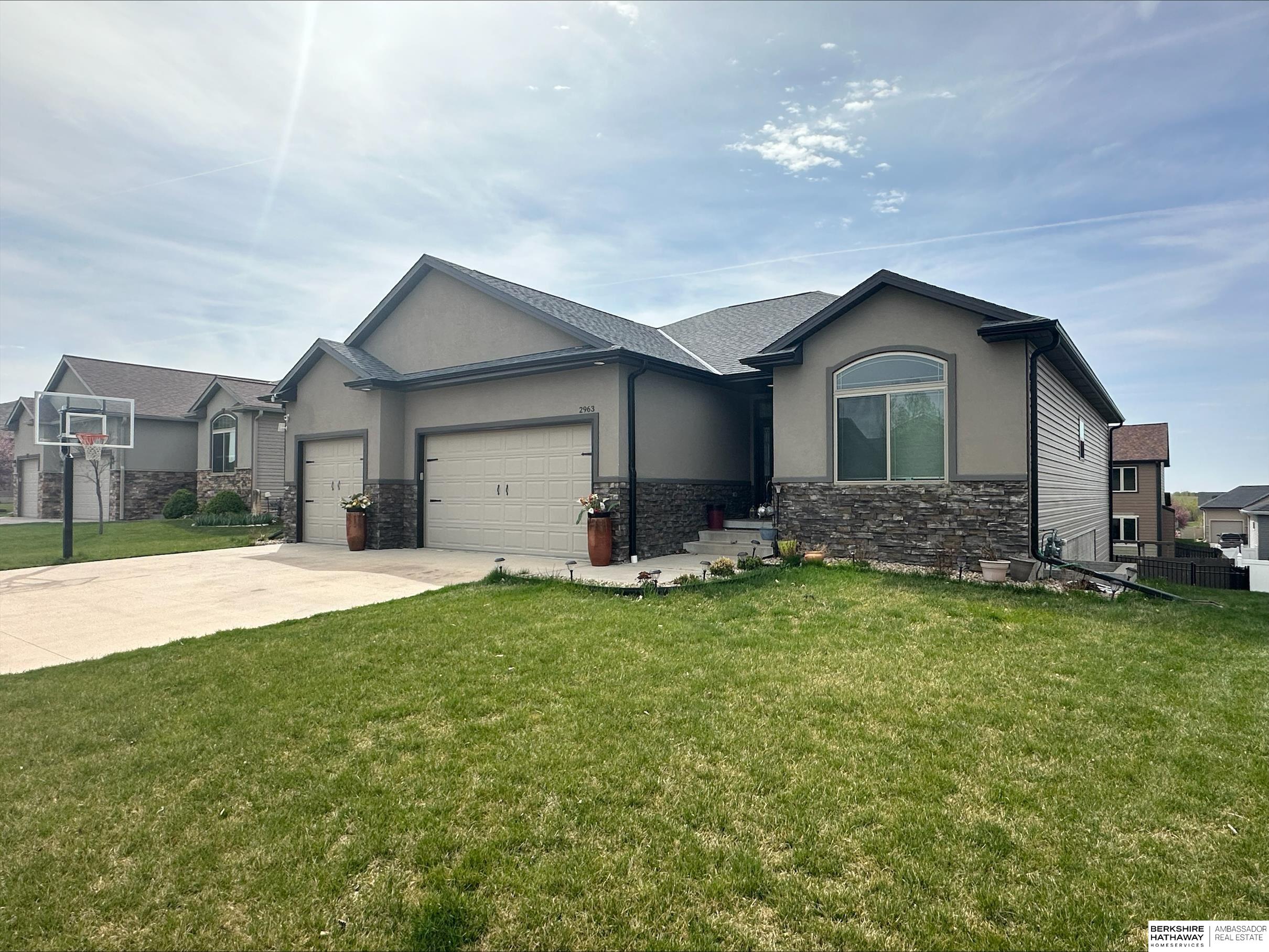 2963 Ridgegate Drive