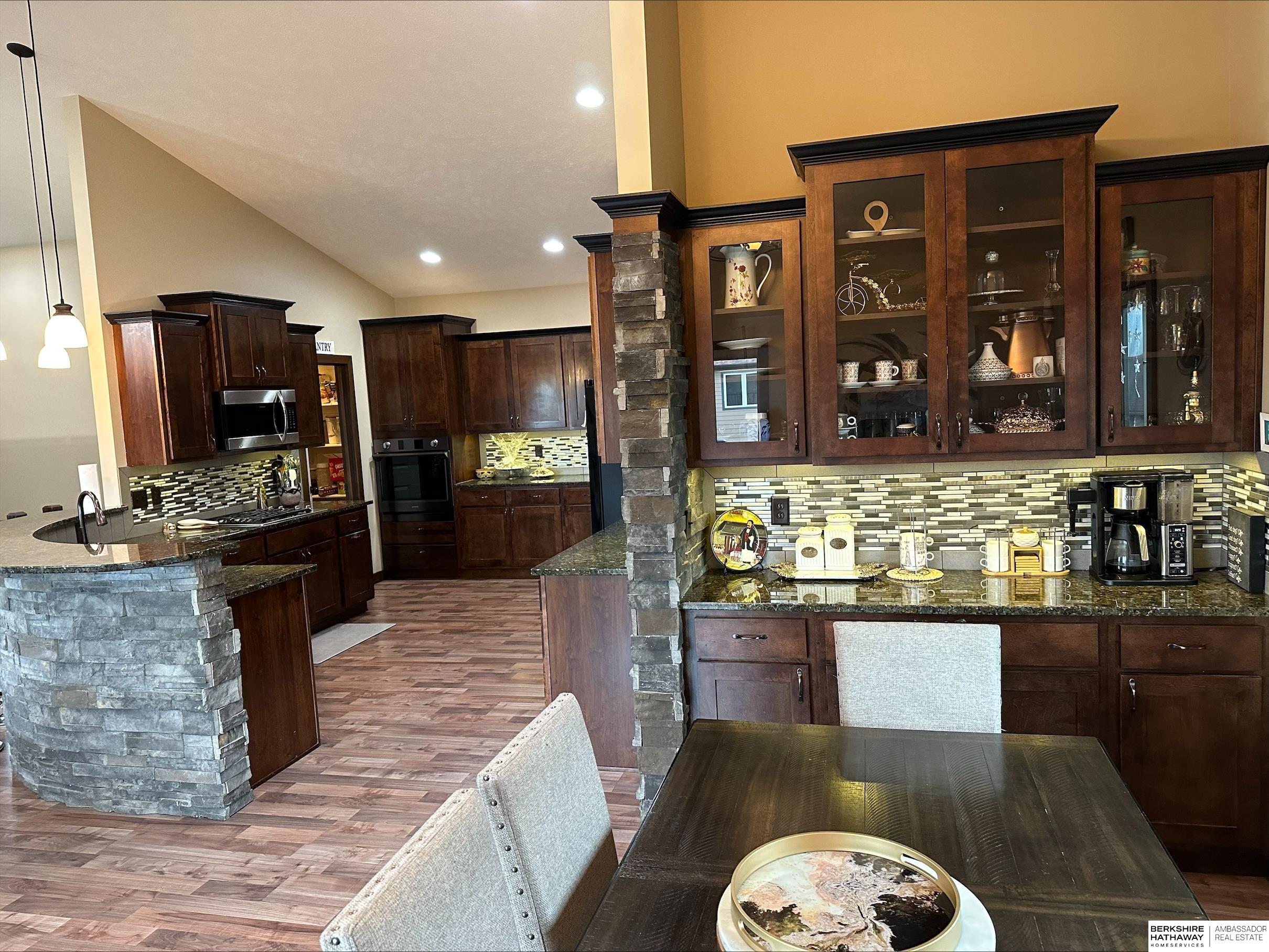 2963 Ridgegate Drive