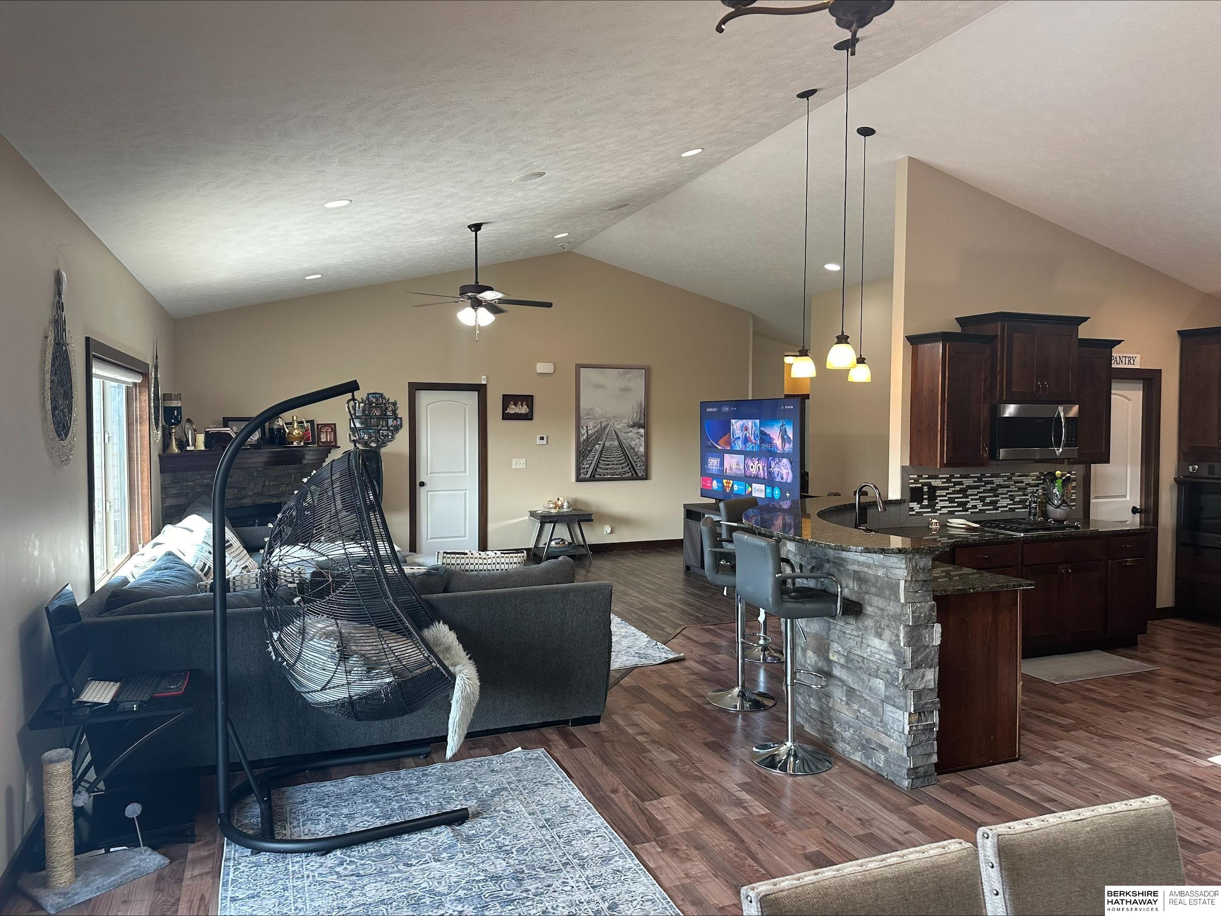 2963 Ridgegate Drive