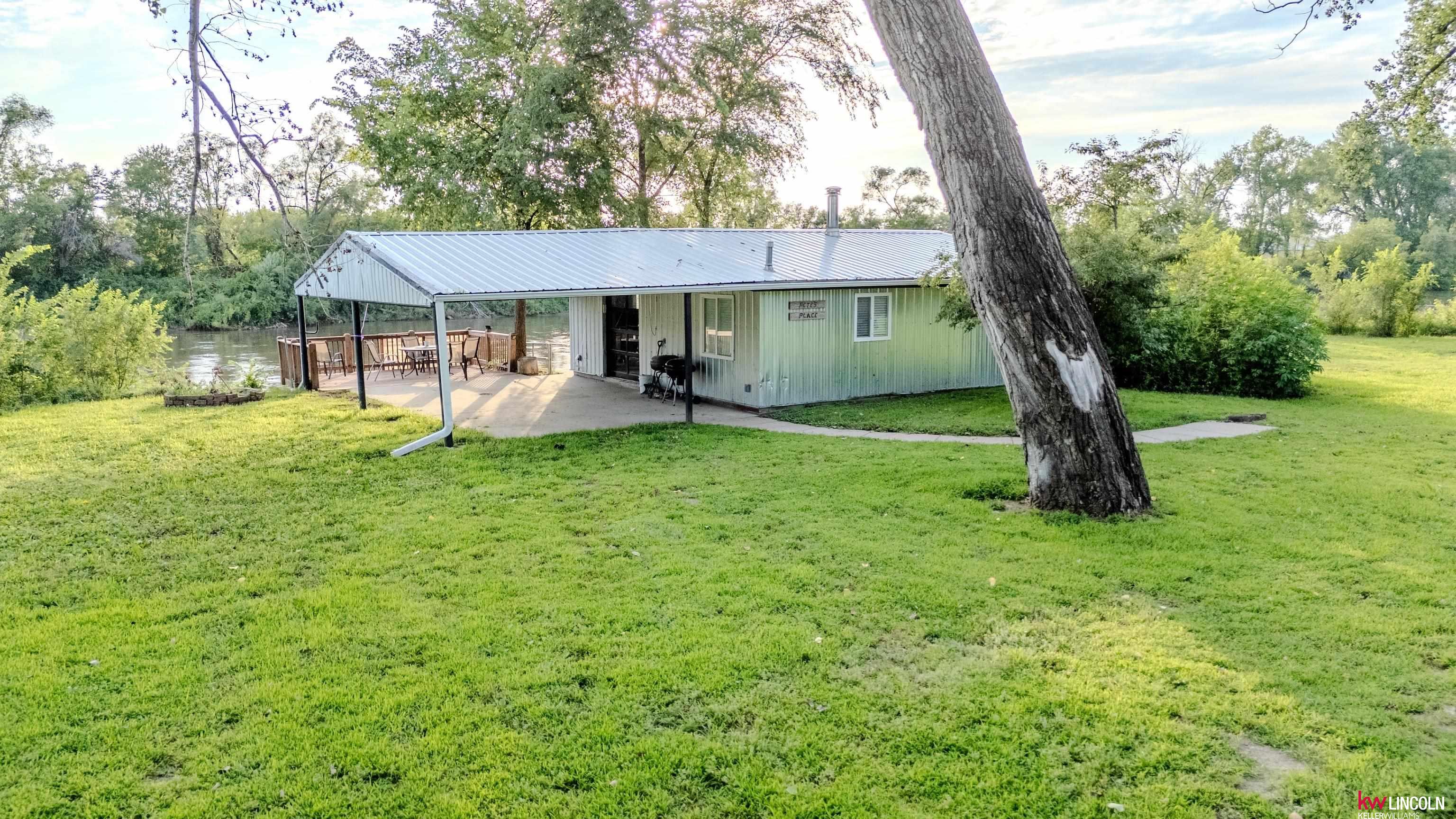 1850 N 228 Plaza