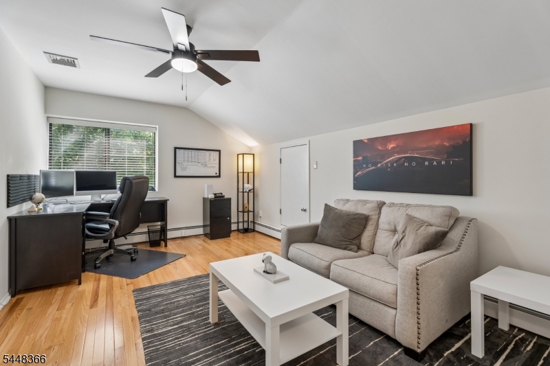 61 Hickory Hill Ct