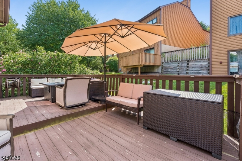 61 Hickory Hill Ct