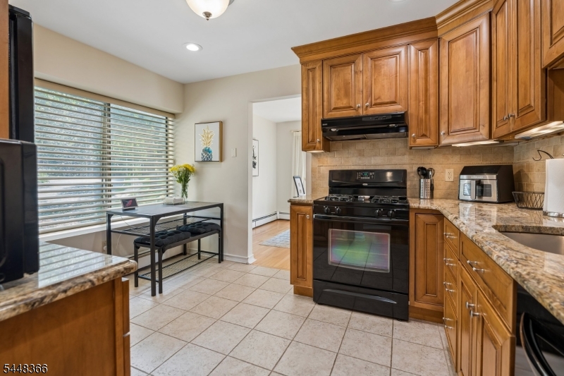 61 Hickory Hill Ct