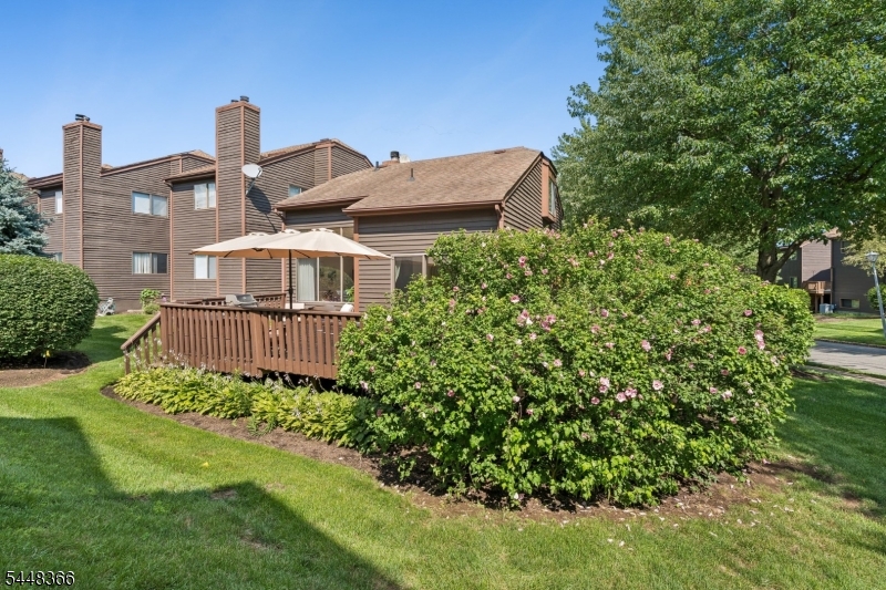61 Hickory Hill Ct