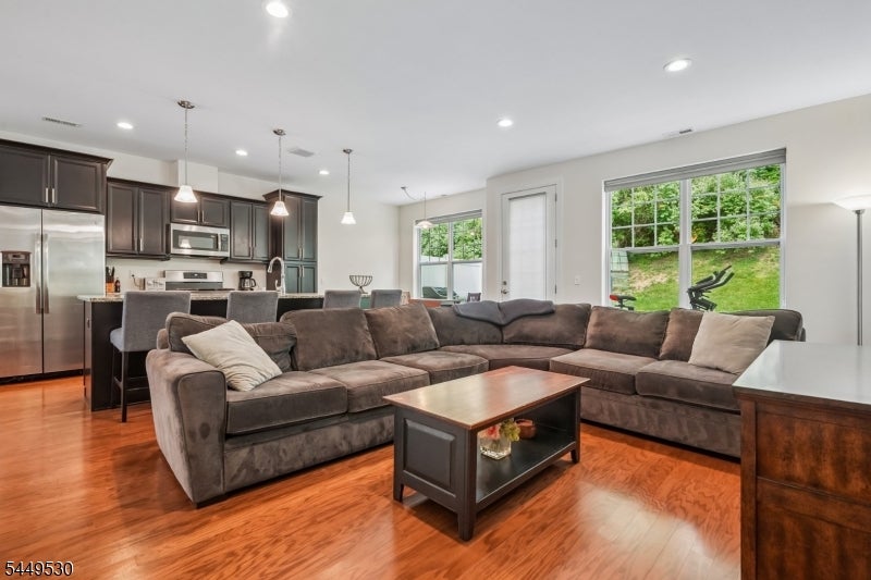 66 Lupine Ln