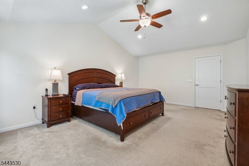 66 Lupine Ln