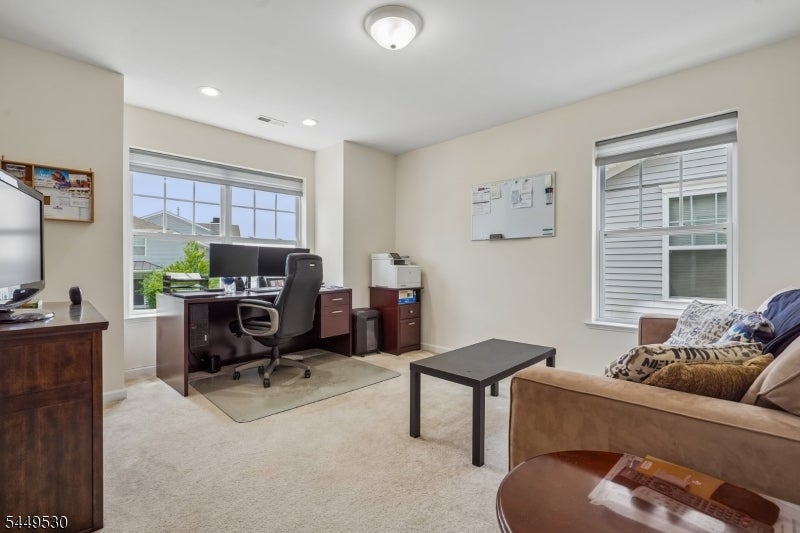 66 Lupine Ln