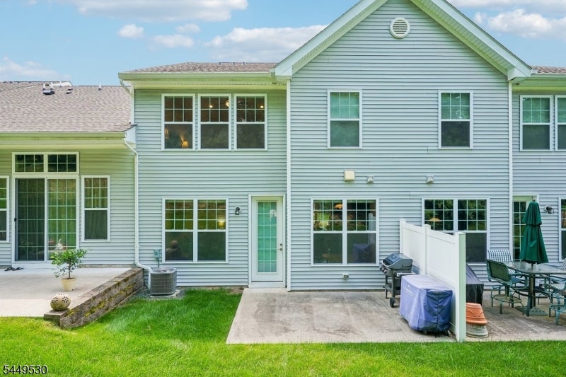 66 Lupine Ln