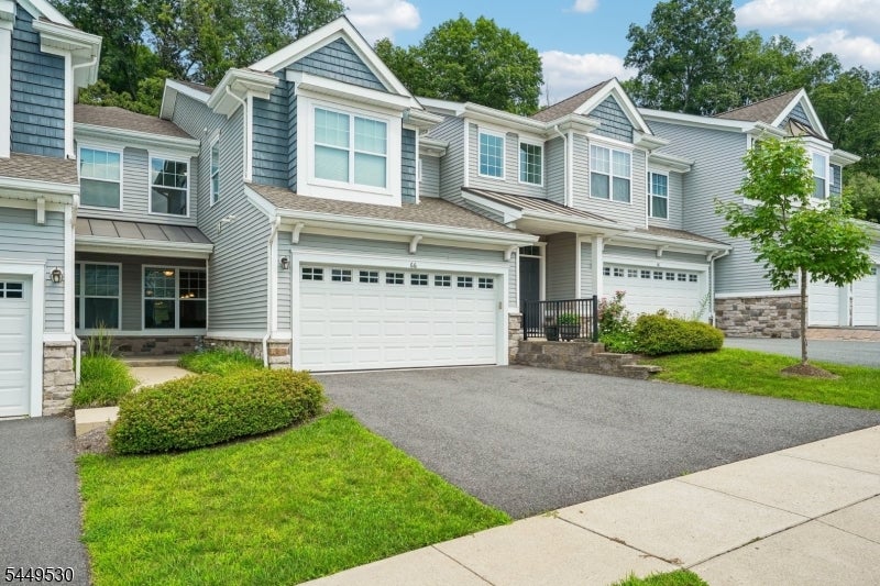 66 Lupine Ln