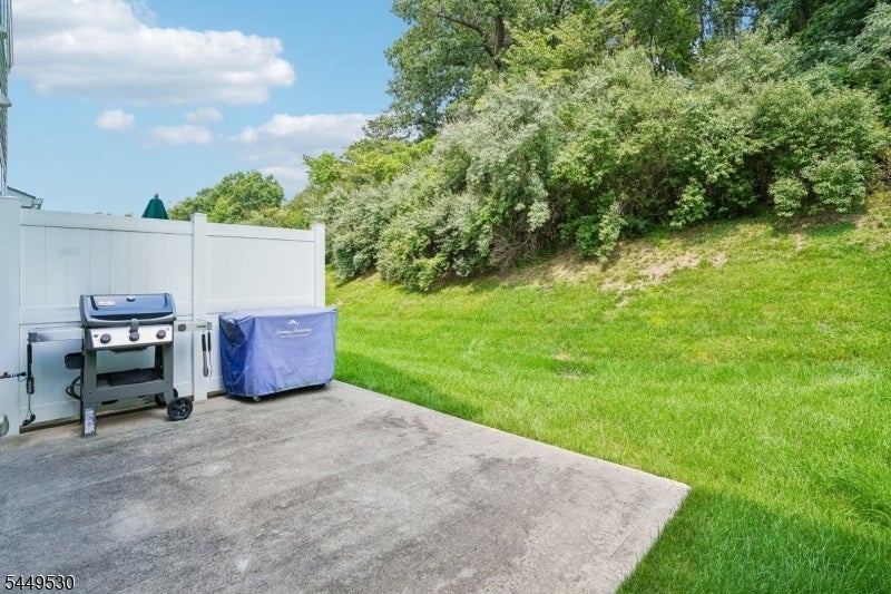 66 Lupine Ln