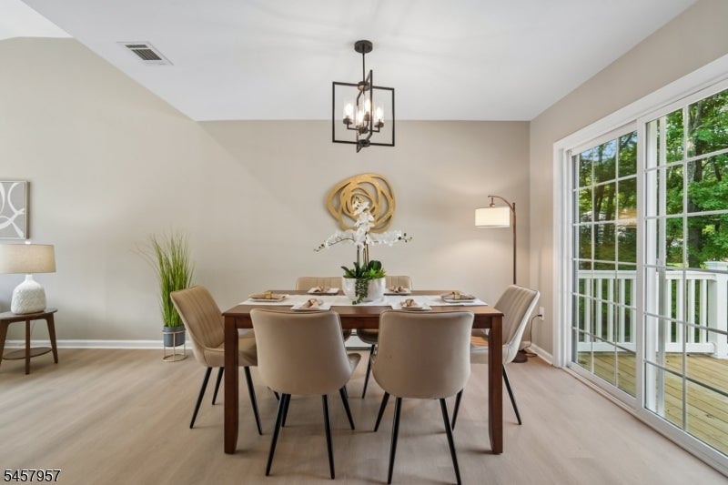 41 Paula Dr