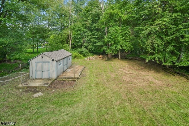 41 Paula Dr